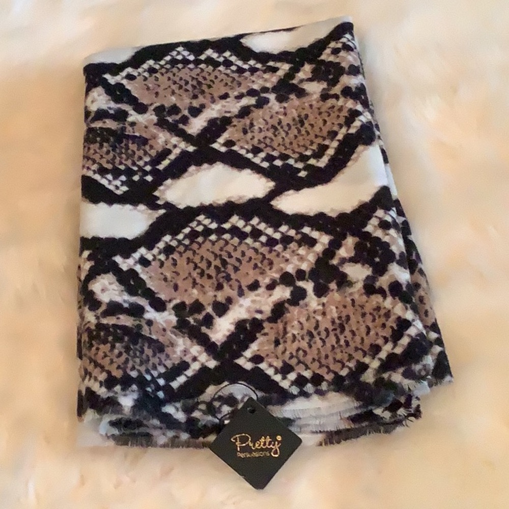 Large 100% acrylic scarf.  Multicolored